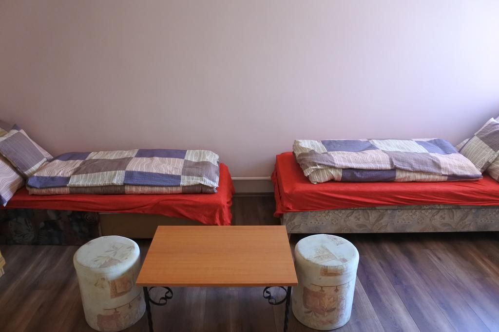 Kisasszony Apartman إغير المظهر الخارجي الصورة