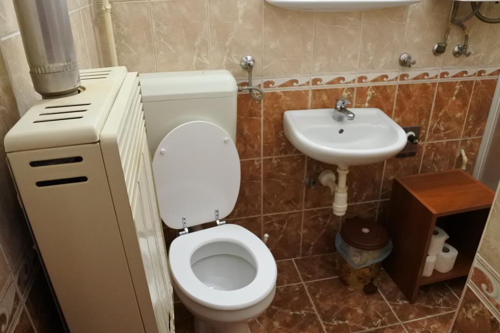 Kisasszony Apartman إغير المظهر الخارجي الصورة