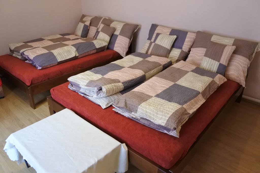 Kisasszony Apartman إغير المظهر الخارجي الصورة