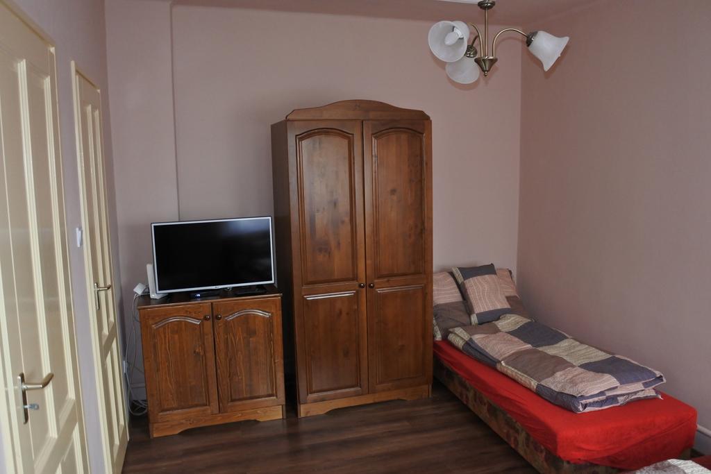 Kisasszony Apartman إغير المظهر الخارجي الصورة